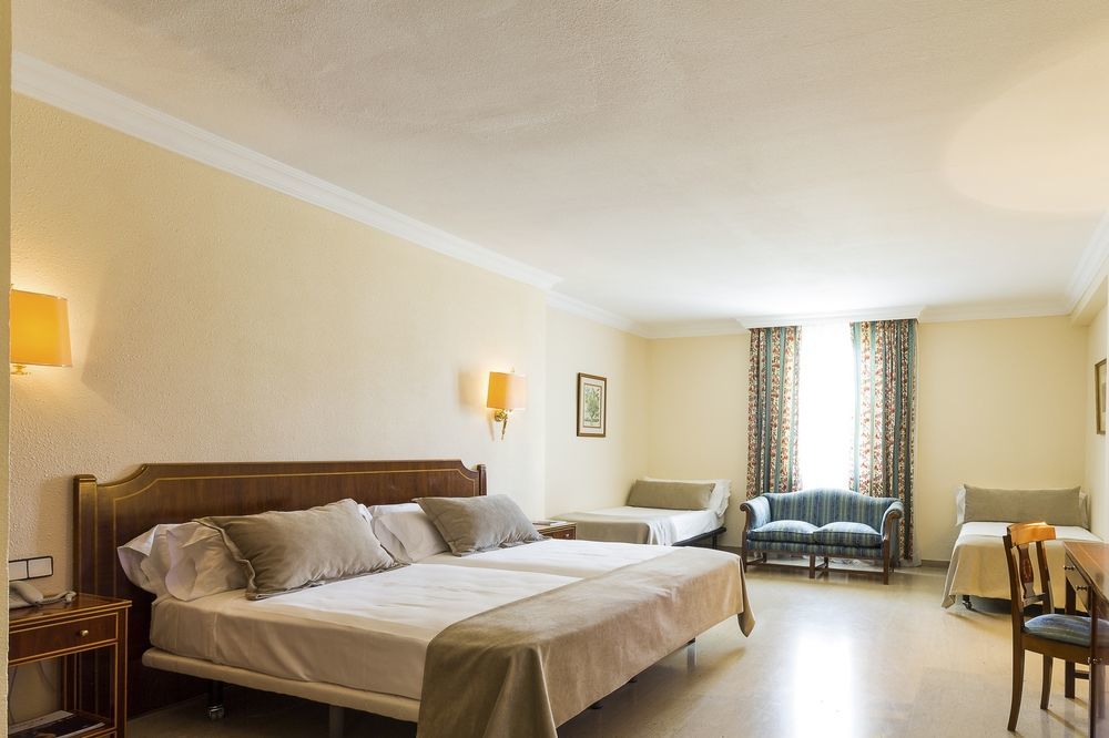 Hotel Crisol Jardines De Kordoba Zewnętrze zdjęcie